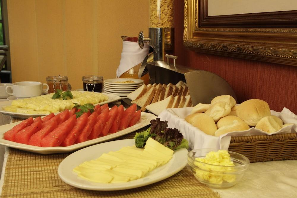 Hotel Herald Polaris Makati City