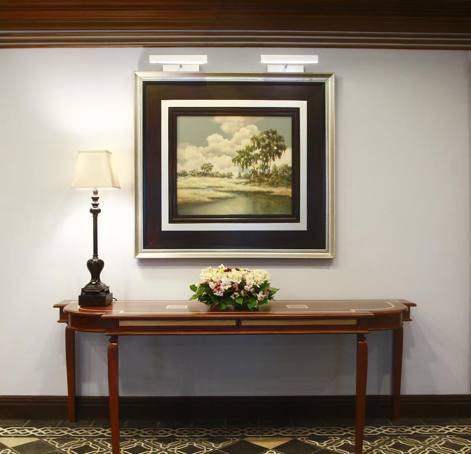 Herald Polaris Hotel